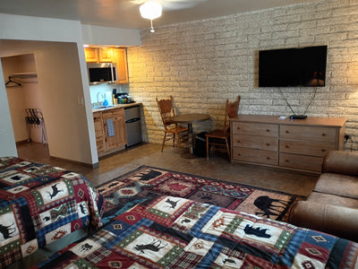 FIRST FLOOR ADA Kitchenette: