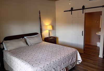 One King Bed with Kitchenette