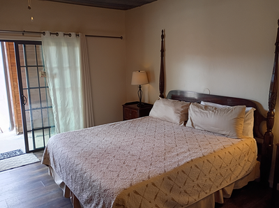 One King Bed with Kitchenette